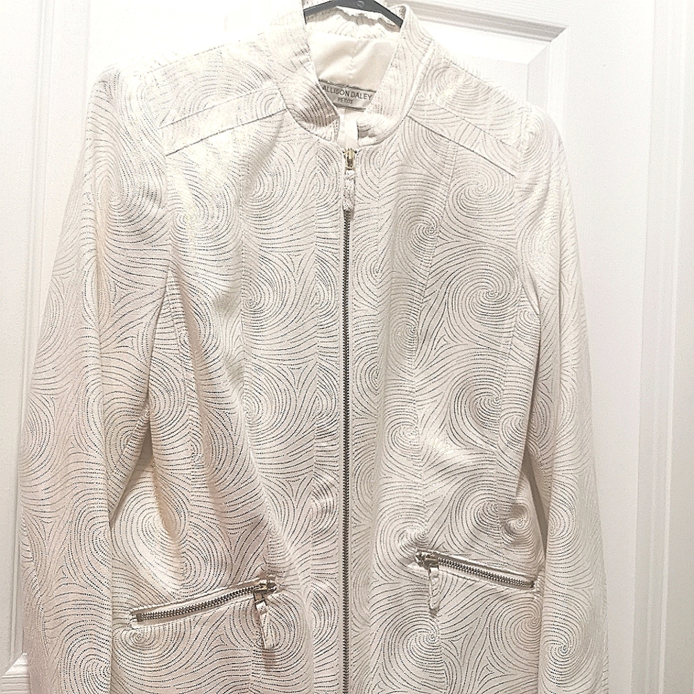 Jacket - Picture 5 of 5